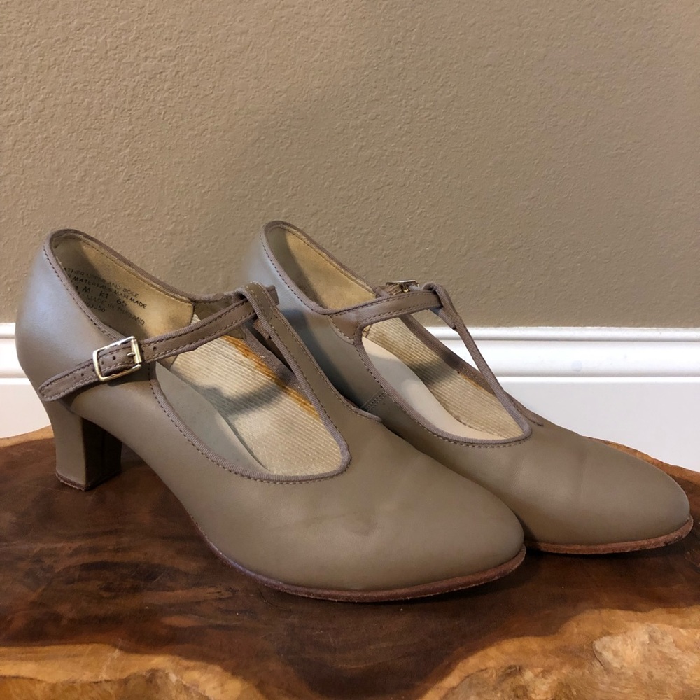Character dance shoes